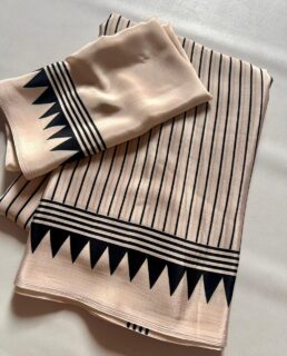 fabric  Satin shilk with Satin Border With Fancy Contrast Blouse