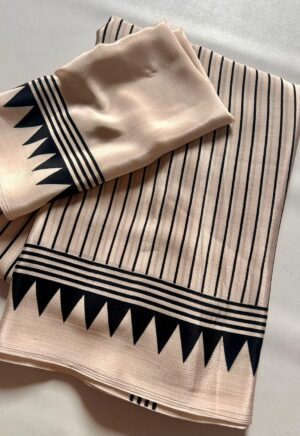 fabric  Satin shilk with Satin Border With Fancy Contrast Blouse